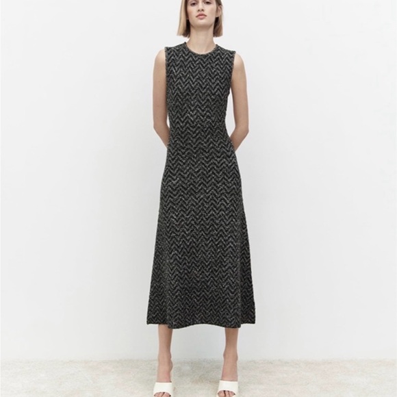Zara Dresses & Skirts - Elegant Black and White Chevron Dress